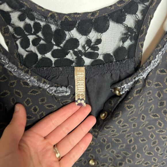 Free People Grey Diamond Print Sleeveless Lace Romper Size 8 - Picture 2 of 6